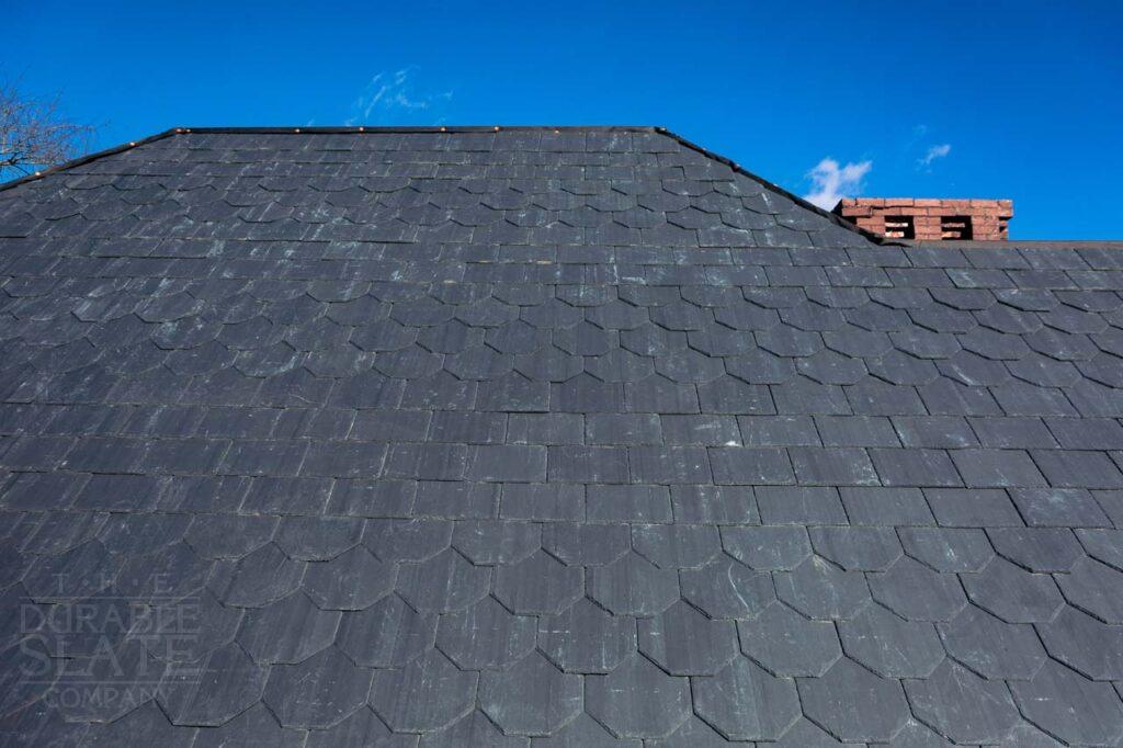 the roof of a brick building